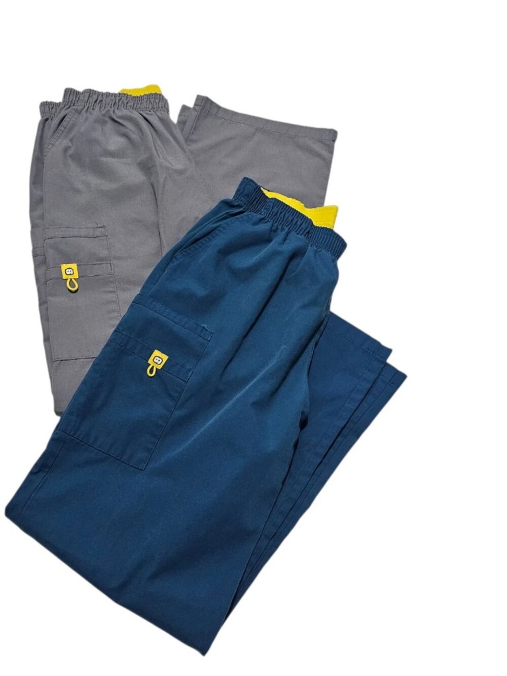 Spread Good Cheer Scrub Pants Large Multicolor Bundle